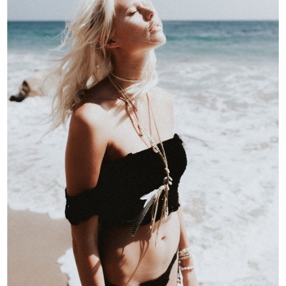 ❌SOLD❌ Winston White Bikini top - Picture 4 of 6